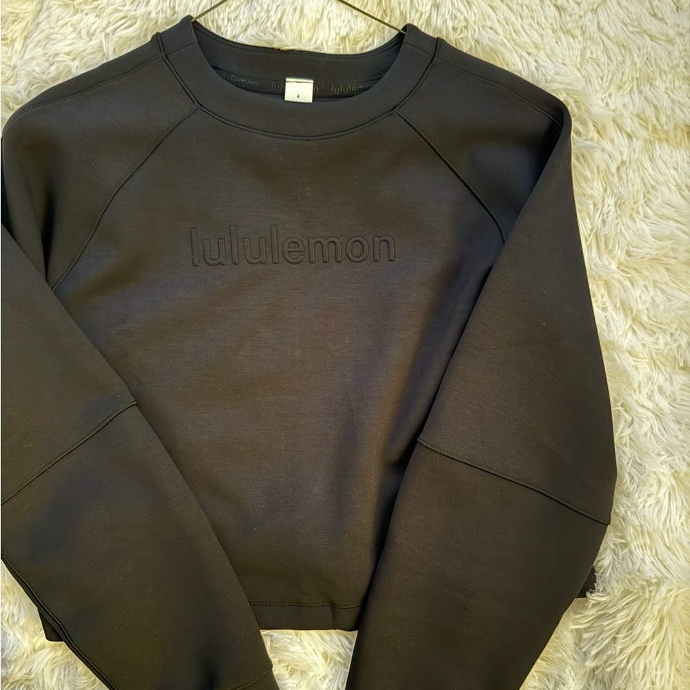 Lululemon NWT Cropped Pullover